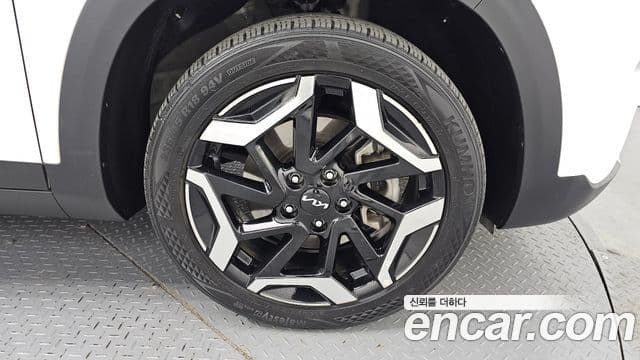 Kia The / новый New Seltos Signature, 2023 все фото