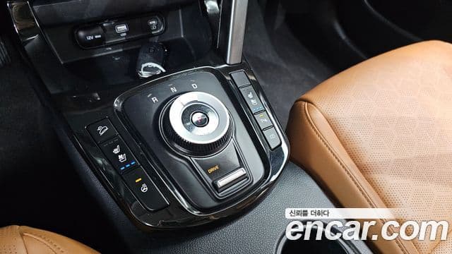 Kia The / новый New Seltos Signature, 2023 9