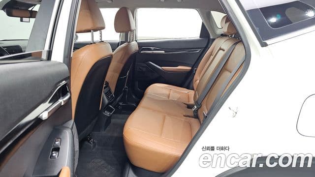 Kia The / новый New Seltos Signature, 2023 12