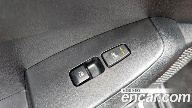 Kia The / новый New Seltos Signature, 2023 19