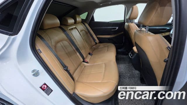 Hyundai Sonata гибрид (DN8) Inspiration, 2022 20