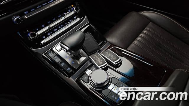 Genesis EQ900 Prestige, 2016 9