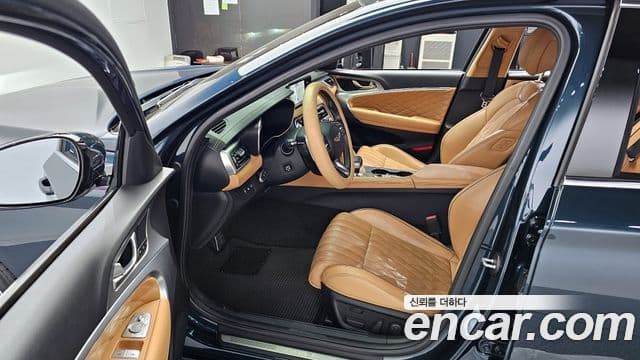 Genesis The / новый New G70, 2021 10