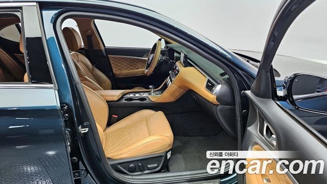 Genesis The / новый New G70, 2021 11