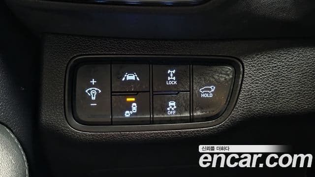 Hyundai Santa Fe TM Exclusive, 2019 18