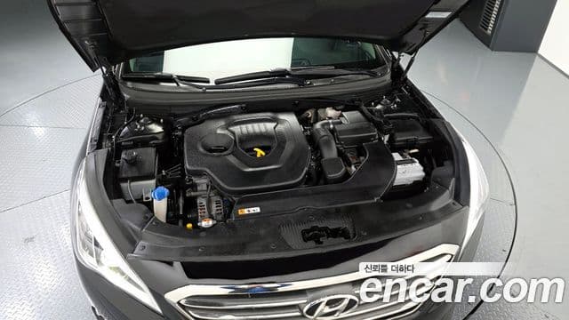 Hyundai LF Sonata Premium, 2015 6