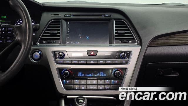 Hyundai LF Sonata Premium, 2015 14