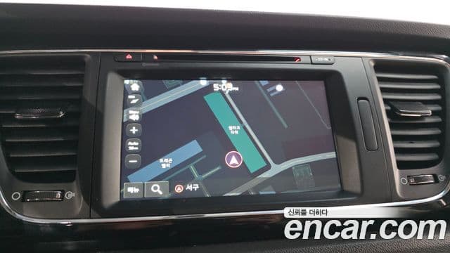 Kia All New Carnival VIP, 2016 15