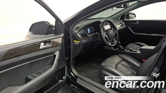 Hyundai LF Sonata 2.0 Smart, 2016 11