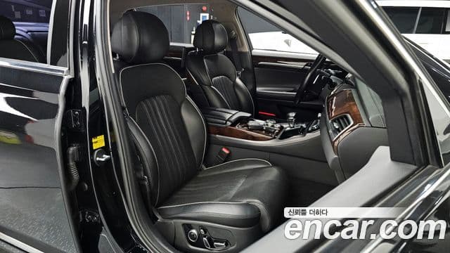 Genesis EQ900 Prestige, 2016 10