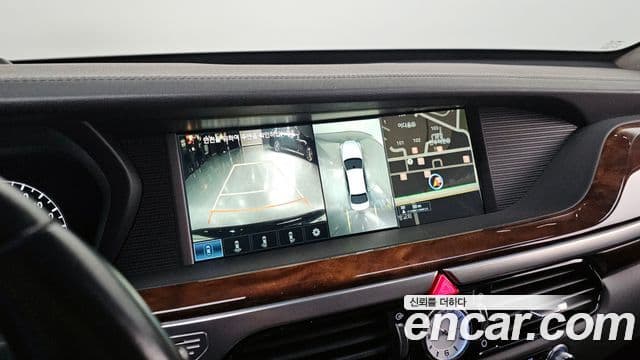 Genesis EQ900 Prestige, 2016 18