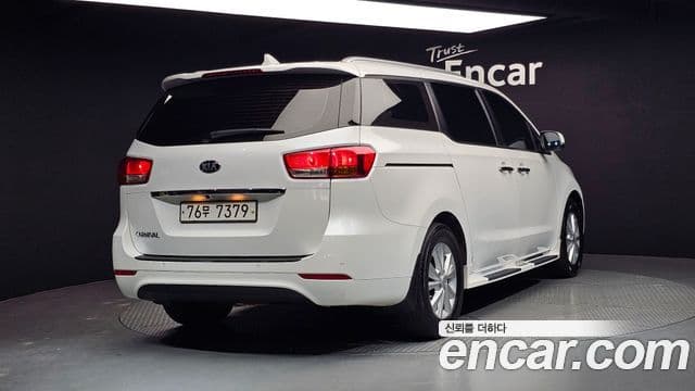 Kia All New Carnival Luxury, 2018 2