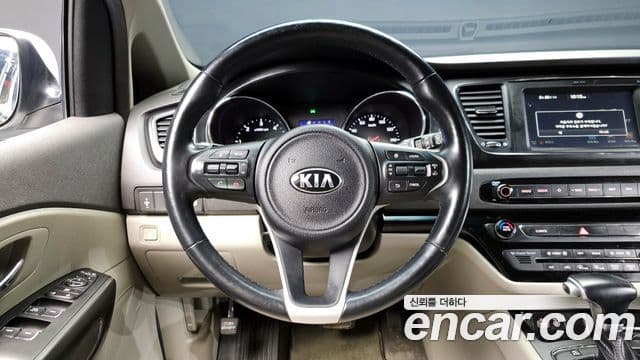 Kia All New Carnival Luxury, 2018 13