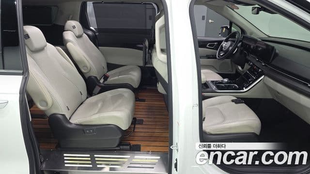 Kia Carnival 4세대 Signature, 2021 11