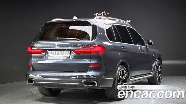 BMW X7 (G07) xDrive 40i M Sport 6인승, 2022 2