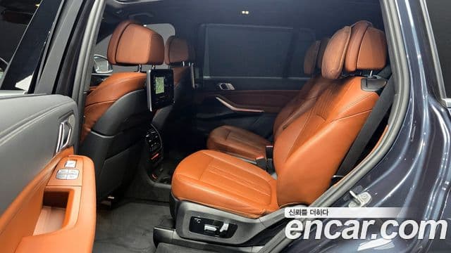 BMW X7 (G07) xDrive 40i M Sport 6인승, 2022 12
