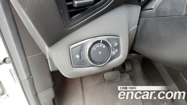 Ford Escape 3세대, 2014 17