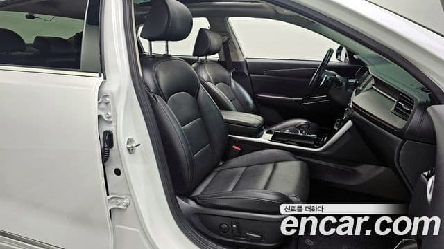 Kia K7 Premier Noblesse, 2020 10