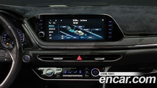 Hyundai Sonata (DN8) Premium Family, 2020 17