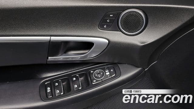 Hyundai Sonata (DN8) Premium Family, 2020 19