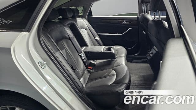 Hyundai LF Sonata Premium, 2015 12