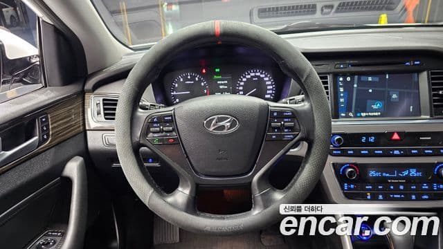 Hyundai LF Sonata Premium, 2015 13