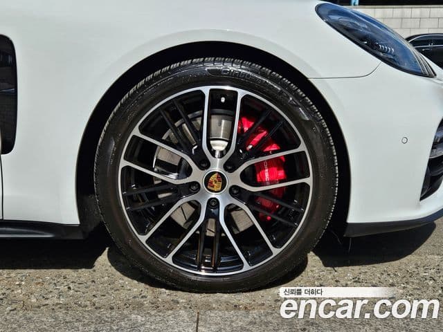 Porsche Panamera (971) 4.0 GTS, 2023 все фото