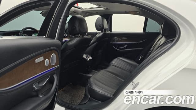 Mercedes-Benz E-класс W213 Exclusive, 2018 12