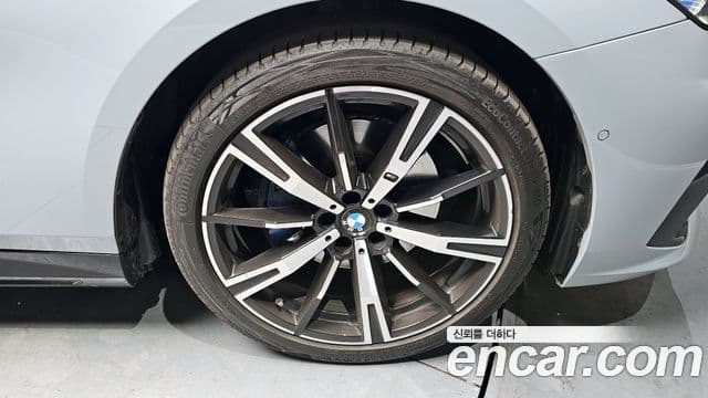BMW 5시리즈 (G60) 530i xDrive M Sport, 2024 все фото