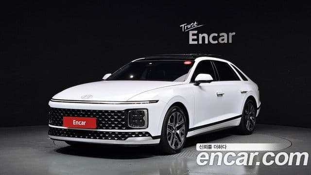 Hyundai Grandeur (GN7) Premium, 2023 1