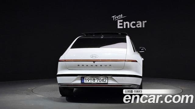 Hyundai Grandeur (GN7) Premium, 2023 4
