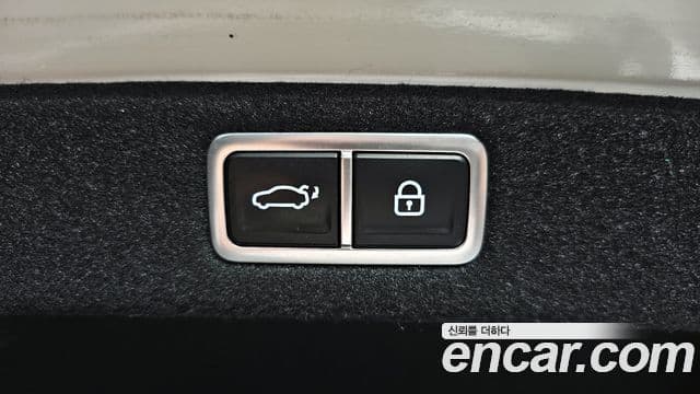 Hyundai Grandeur (GN7) Premium, 2023 18