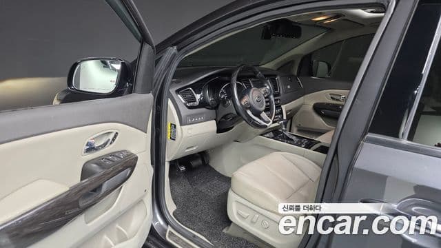 Kia All New Carnival President, 2018 10