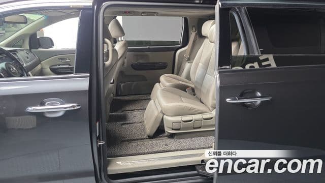 Kia All New Carnival President, 2018 11