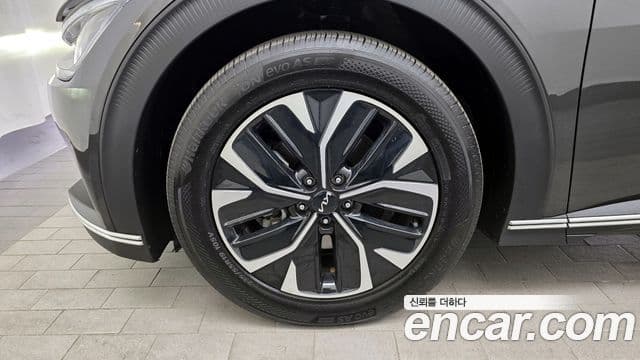 Kia EV6 Air, 2023 все фото