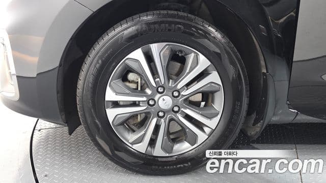 Kia The / новый New Carnival Luxury, 2019 все фото