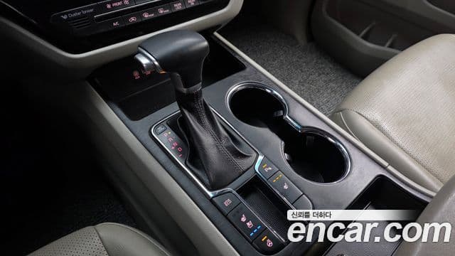 Kia The / новый New Carnival Luxury, 2019 9