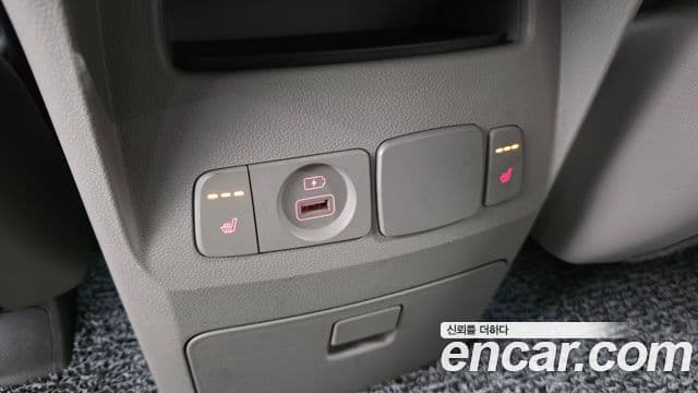 Kia The / новый New Carnival Luxury, 2019 19