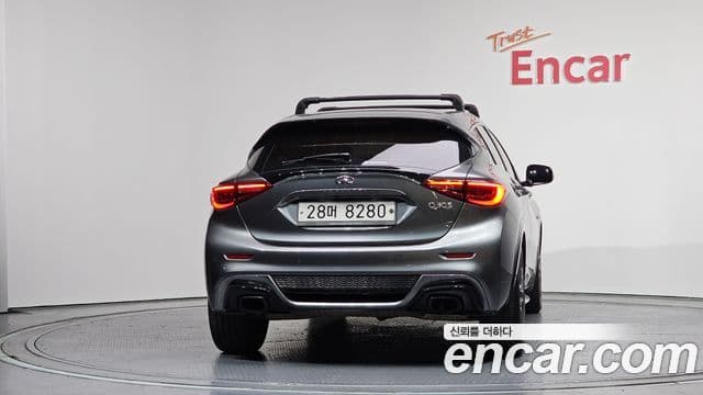 Infiniti Q30 Premium, 2017 4