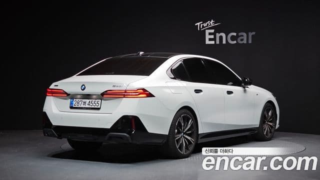 BMW 5시리즈 (G60) 530i xDrive M Sport, 2025 2