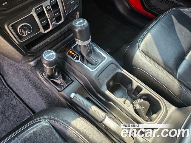 Jeep Wrangler (JL) 2.0 Overland 4도어, 2021 12