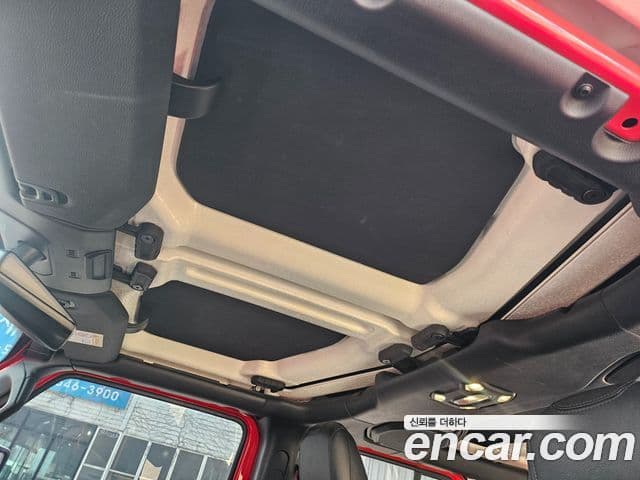 Jeep Wrangler (JL) 2.0 Overland 4도어, 2021 13