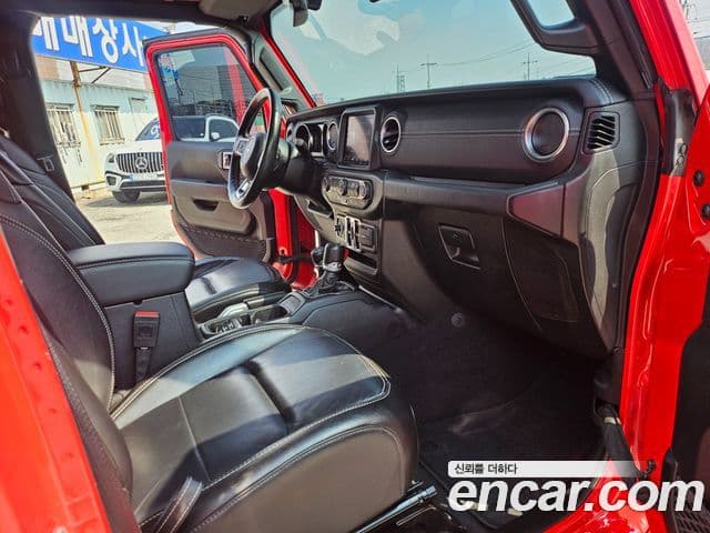 Jeep Wrangler (JL) 2.0 Overland 4도어, 2021 18