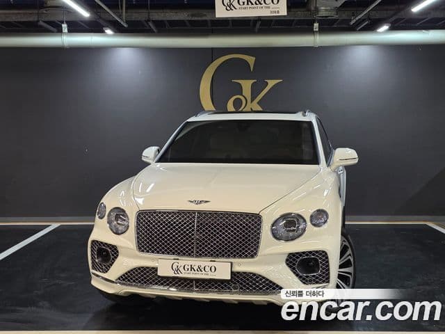 Bentley Bentayga 4.0 V8, 2022 1