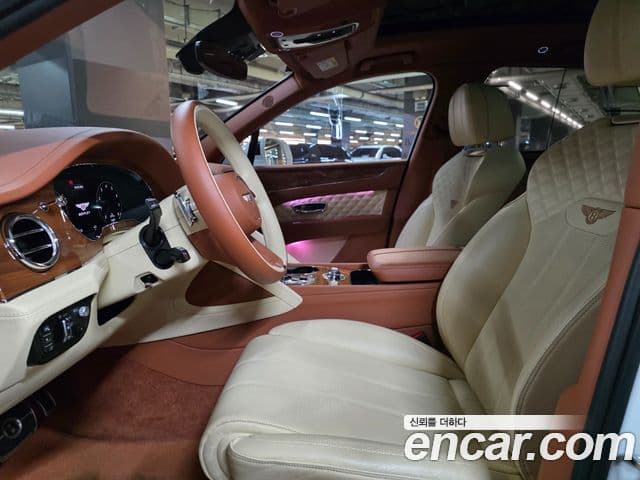 Bentley Bentayga 4.0 V8, 2022 7