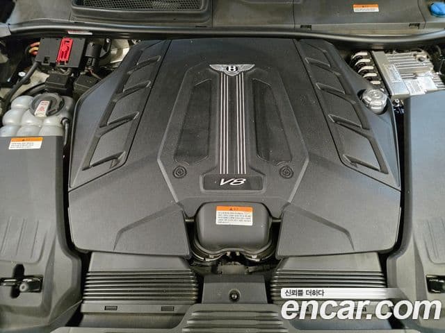 Bentley Bentayga 4.0 V8, 2022 19