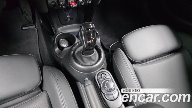 Mini Cooper 3세대, 2023 9