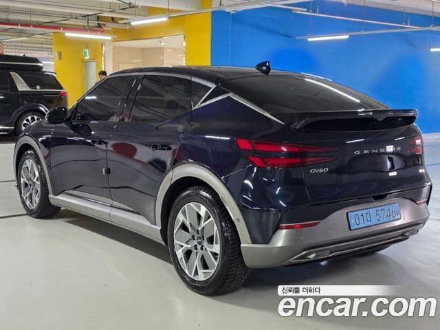 Genesis GV60 Standard AWD, 2023 3