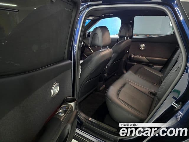 Genesis GV60 Standard AWD, 2023 17