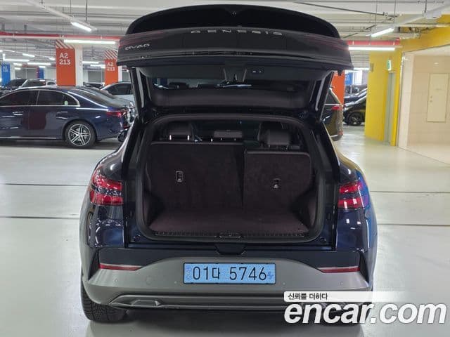 Genesis GV60 Standard AWD, 2023 18